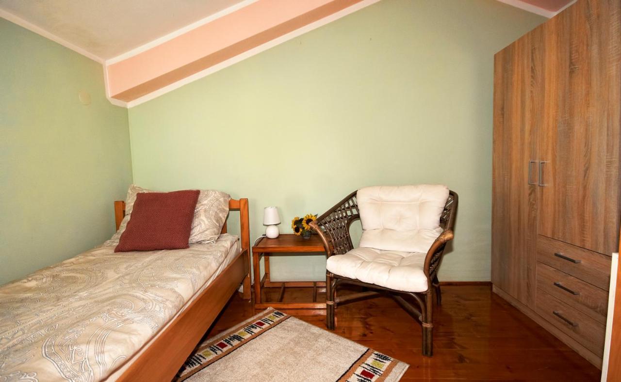 Green House Apartment Pula Exterior photo